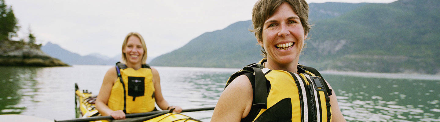 2 Mujeres en kayak